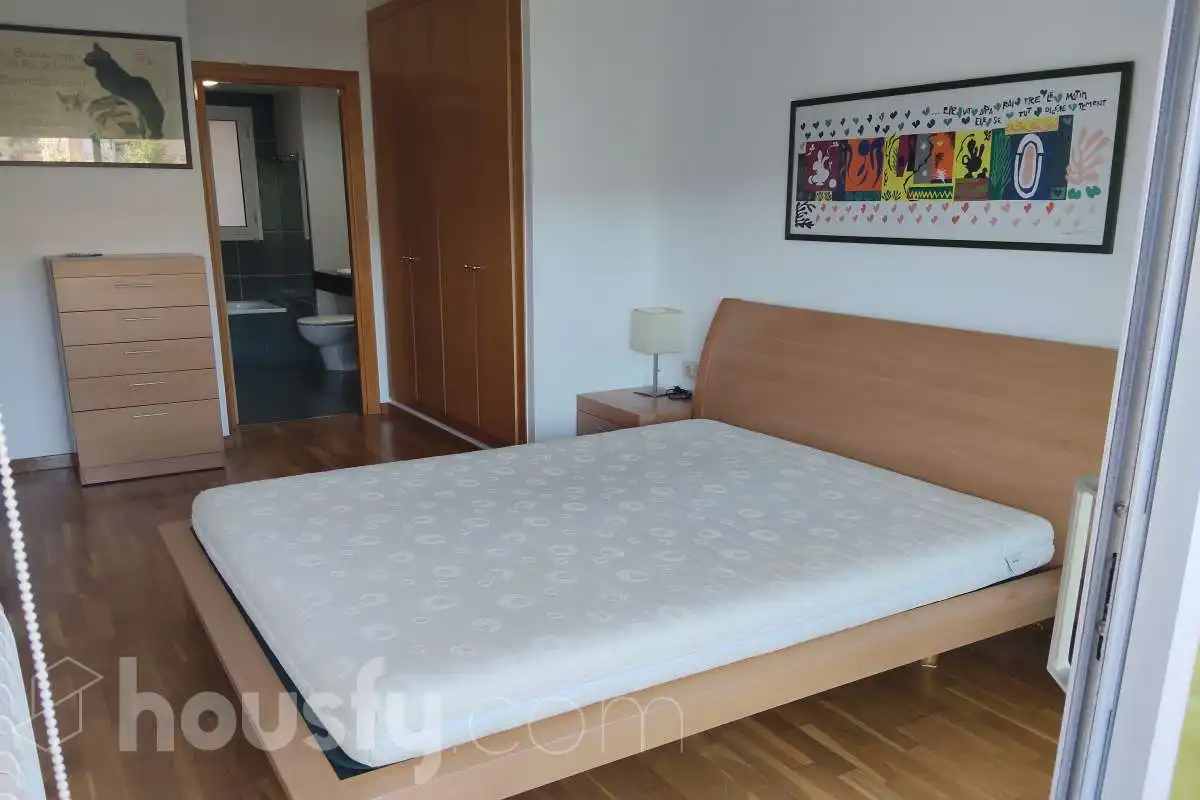 Habitación de Piso de alquiler en Mataró con Aire acondicionado, Calefacción y Parquet