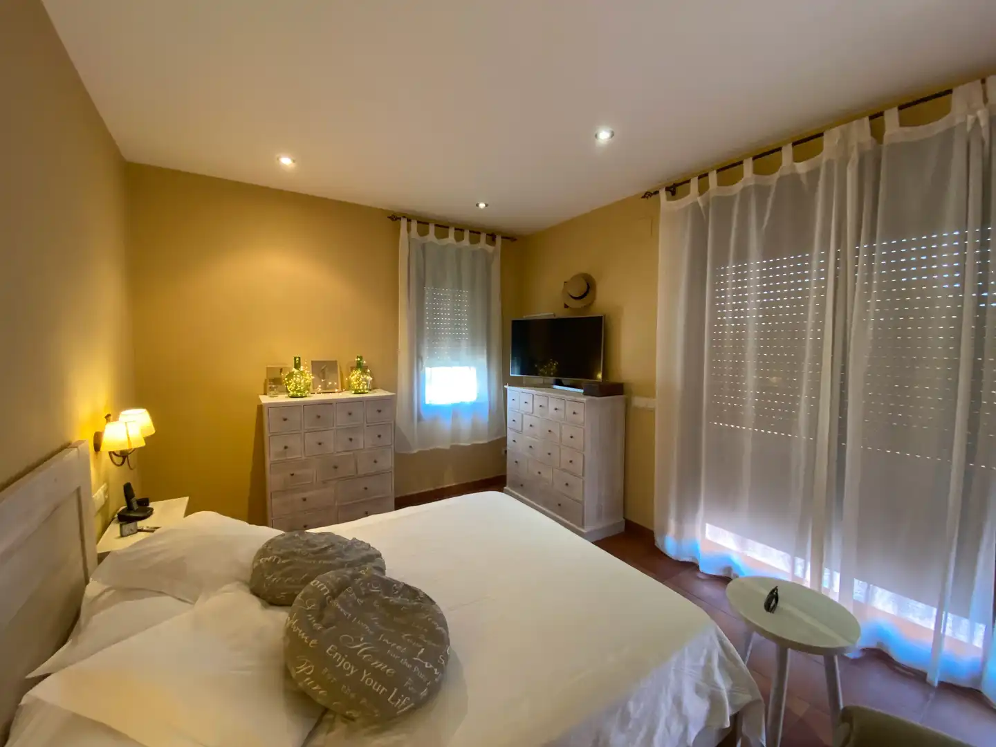 Habitación de Casa o chalet en venta en Mont-ras con Aire acondicionado, Calefacción y Jardín privado