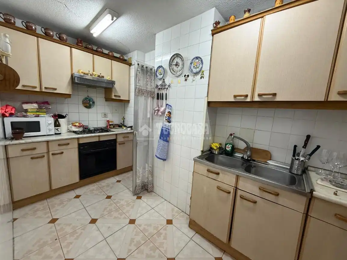 Cocina de Piso en venta en Madrid con Calefacción