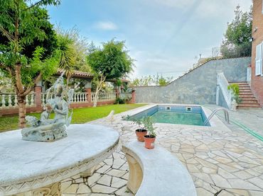 Villa con balcone in vendita a Carrer GRANOLLERS