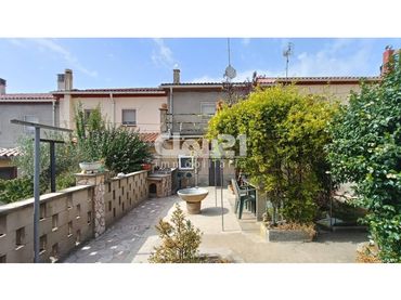 House with garden for sale in Calle Sant Ramon