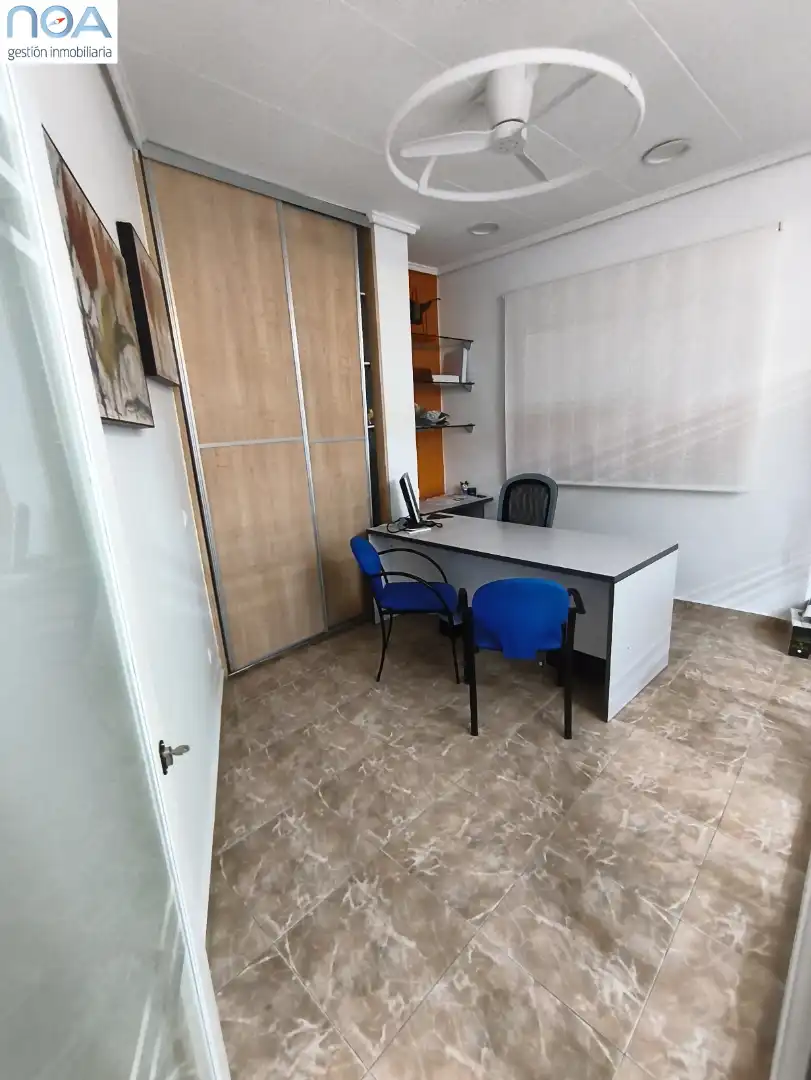 Business premises for sale in Casco Antiguo, imagen 2
