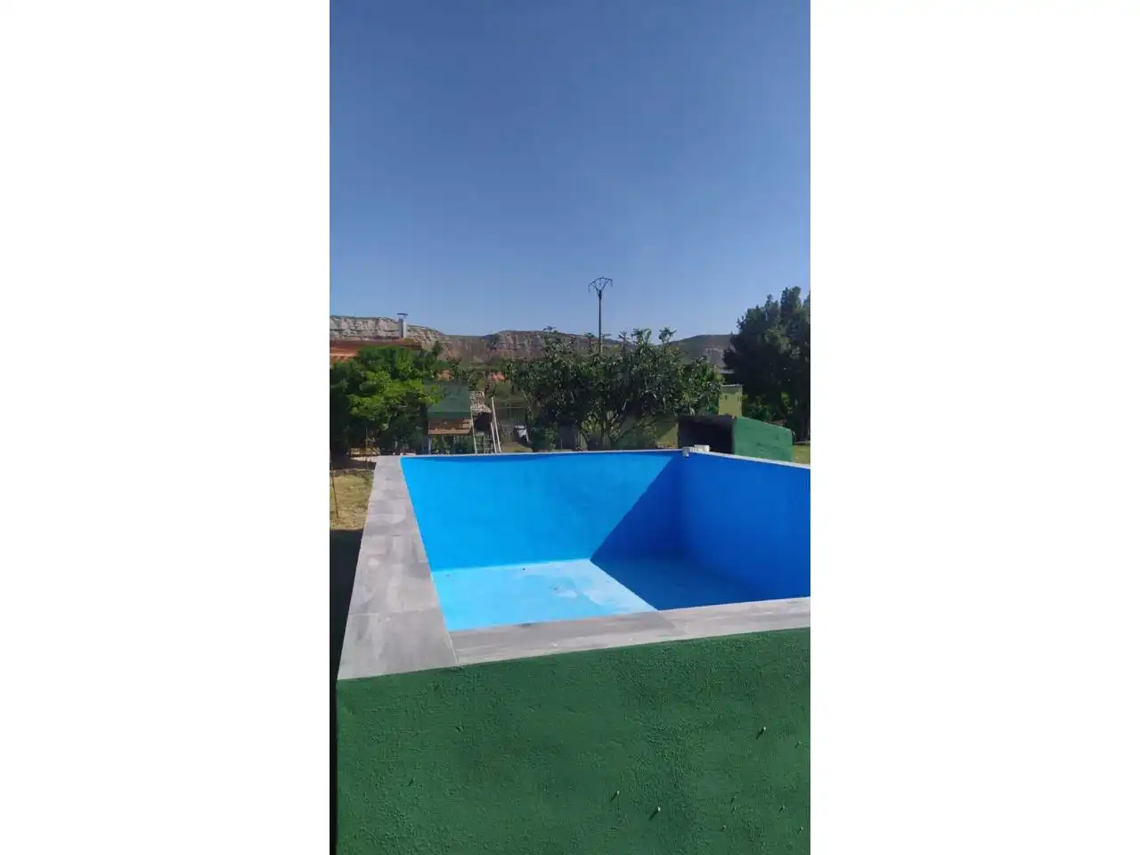 Piscina de Terreno en venta en Alcanadre