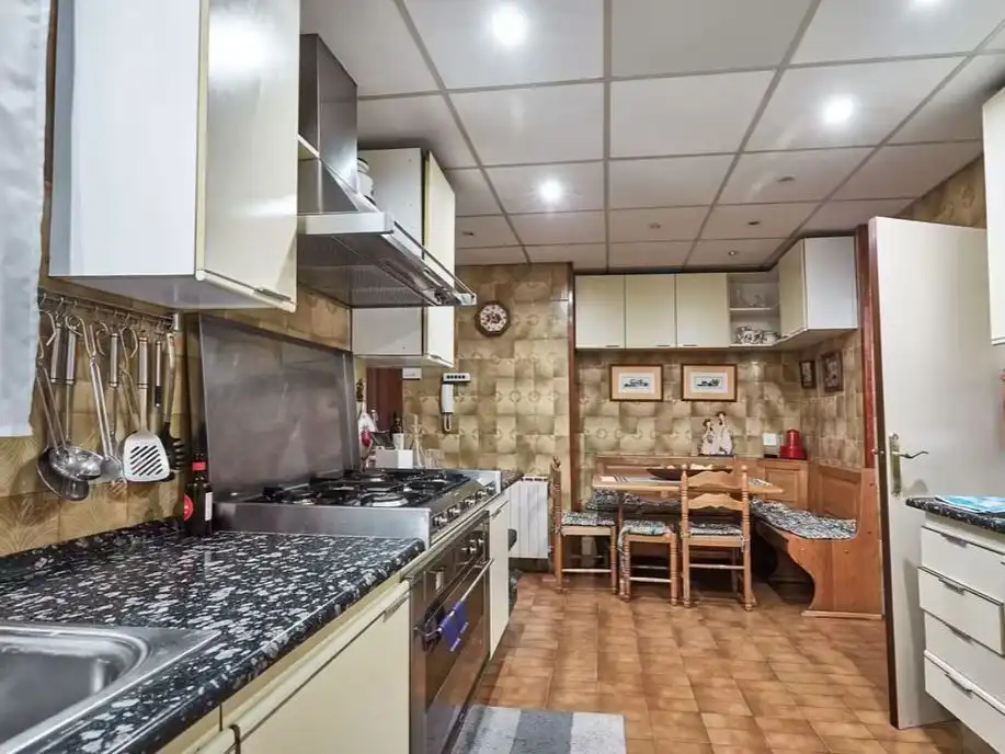 Küche von Wohnung zur Miete in  Barcelona Capital mit Klimaanlage und Balkon