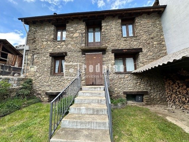 Exterior view of House or chalet for sale in Alt Àneu  with Heating, Parquet flooring and Terrace