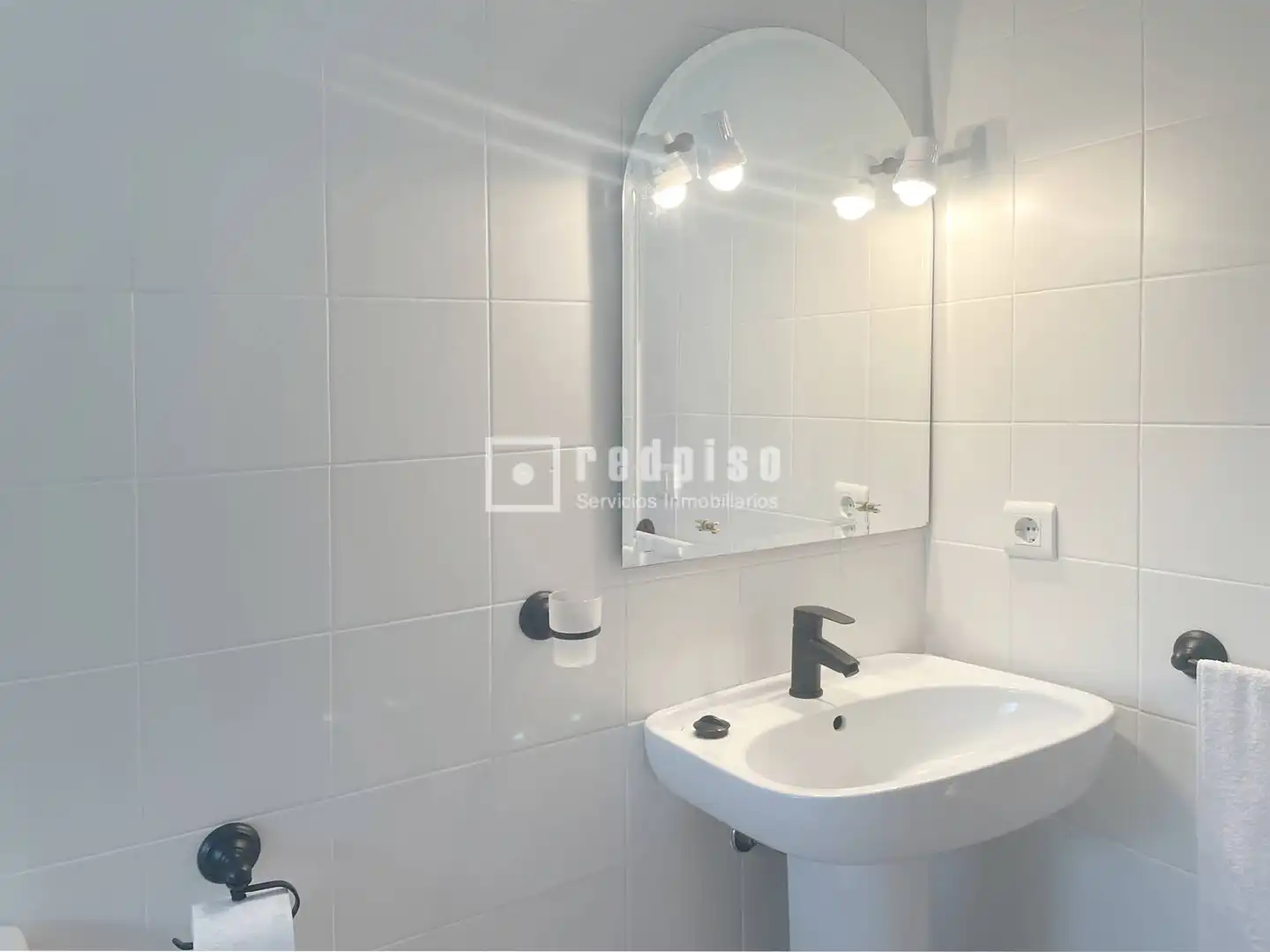 Bathroom of Flat for rent in Sevilla  with Air Conditioner, Terrace and Furnished
