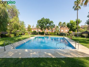 Casa pareada con piscina en venta en ANDALUCIA 34