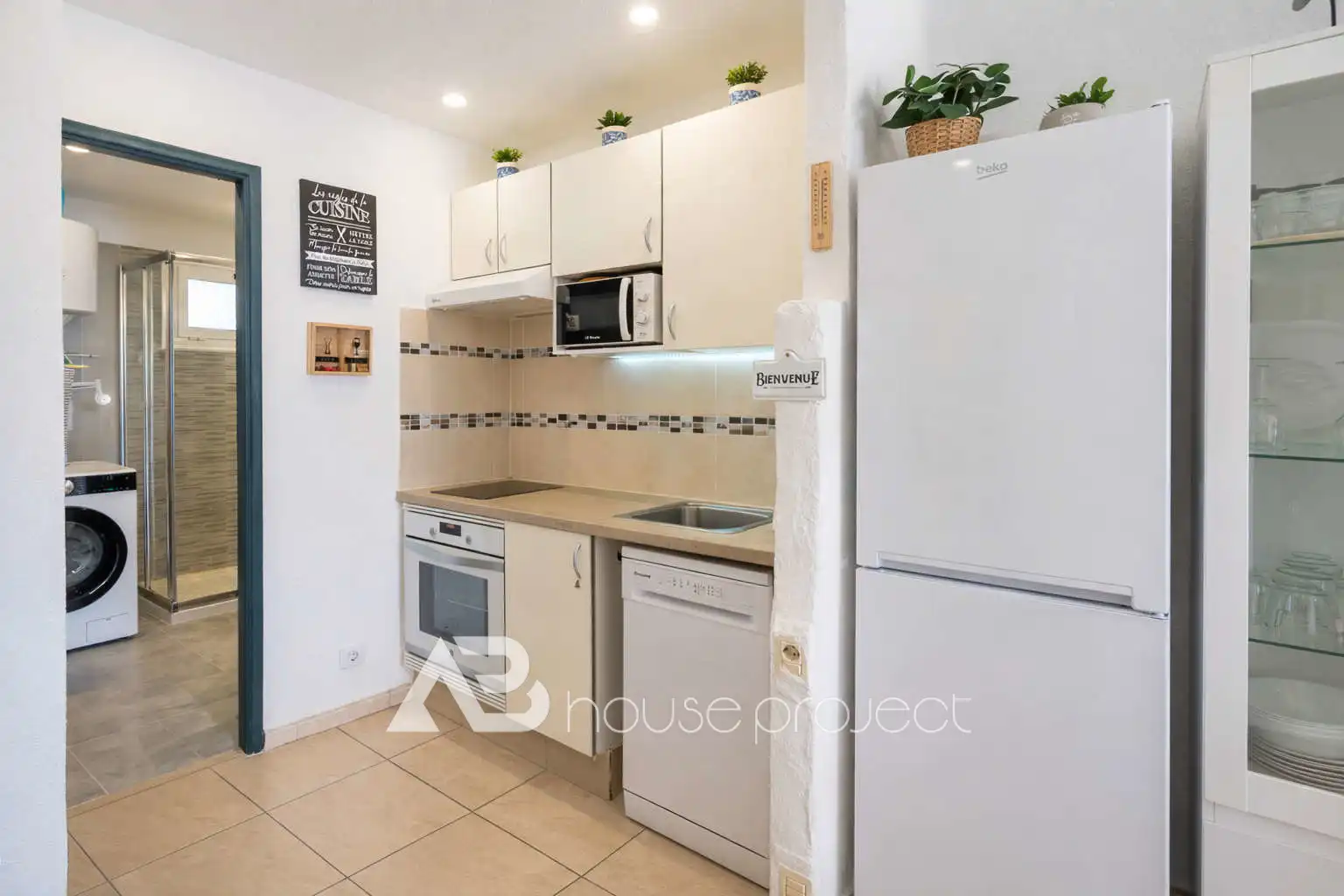 Cocina de Estudio en venta en Adeje con Terraza, Amueblado y Piscina comunitaria