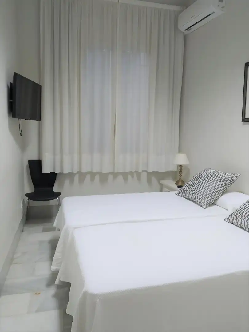 Habitación de Apartamento de alquiler en Málaga con Aire acondicionado y Amueblado