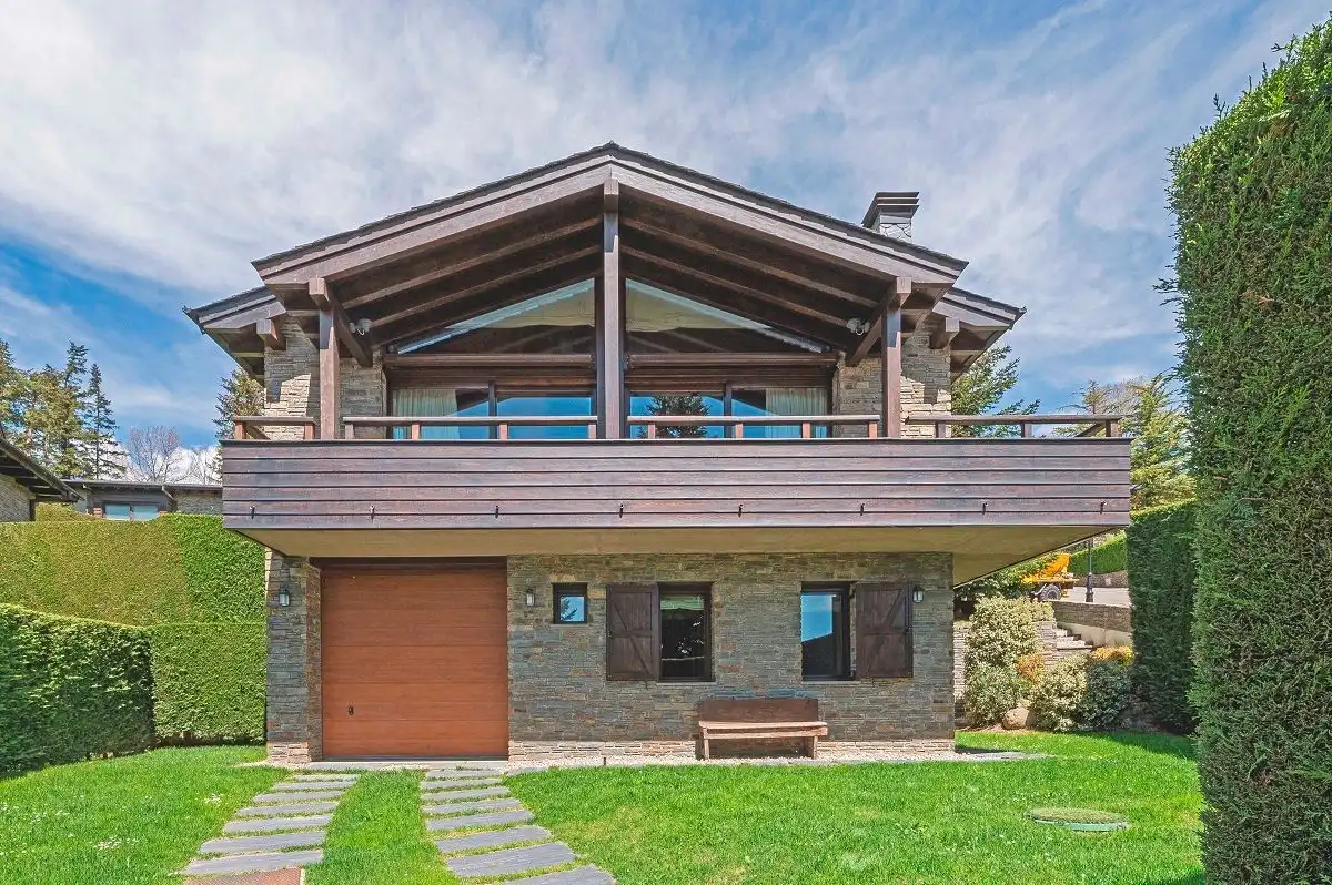Vista exterior de Casa o chalet en venta en Bolvir