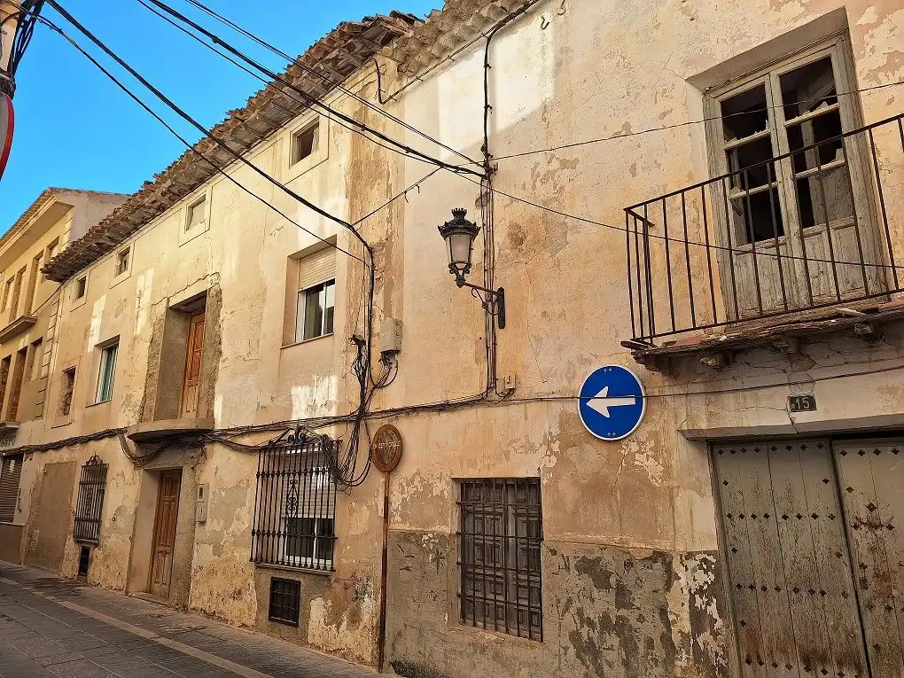 Haus zum Verkauf in calle conde 13