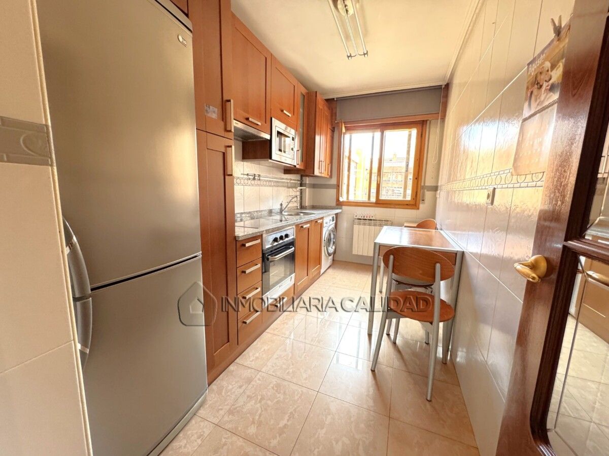 Kitchen of Flat for sale in Burgos Capital  with Heating and Storage room