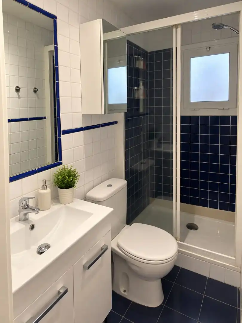 Bathroom of Flat for sale in Sitges  with Air Conditioner, Heating and Terrace