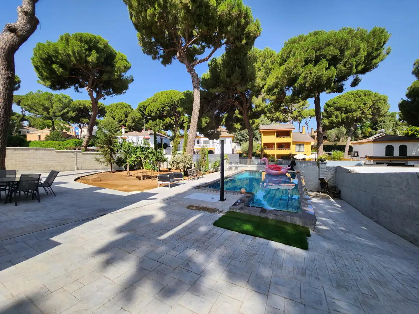 Piscina de Casa o chalet en venta en Alcalá de Guadaira con Aire acondicionado, Calefacción y Jardín privado
