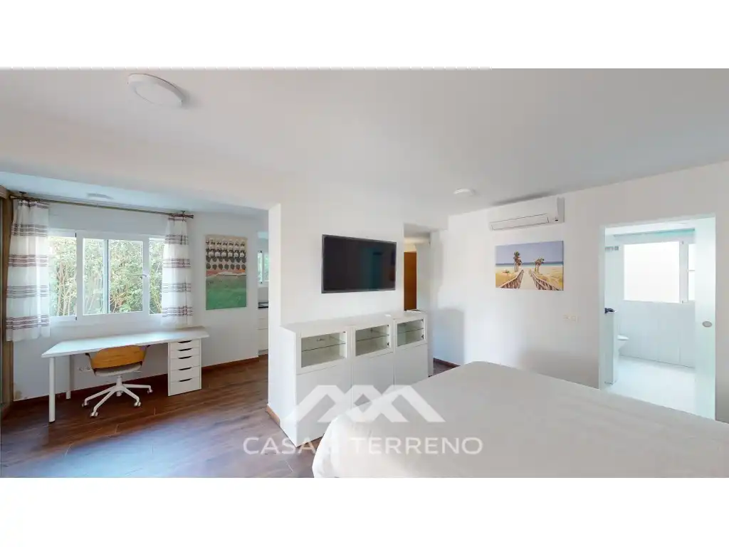 Dormitori de Casa o xalet en venda en Vélez-Málaga amb Aire condicionat, Jardí privat i Terrassa