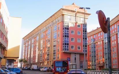 Vista exterior de Dúplex en venda en A Coruña Capital  amb Jardí privat