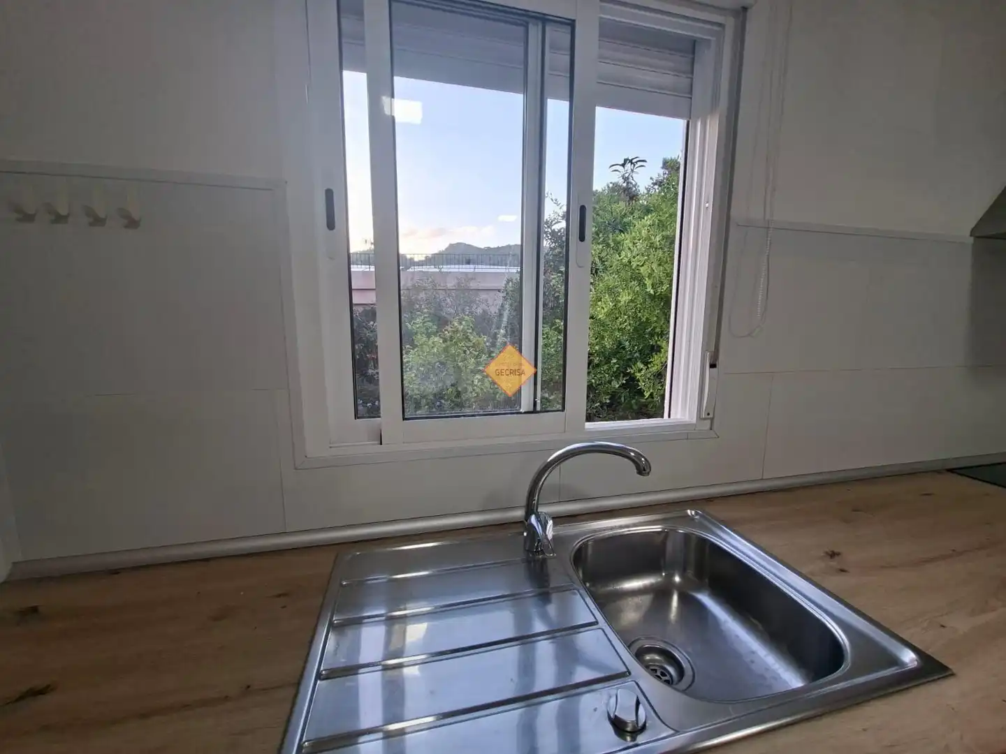 Cuina de Casa o xalet en venda en Náquera amb Piscina i Piscina comunitària