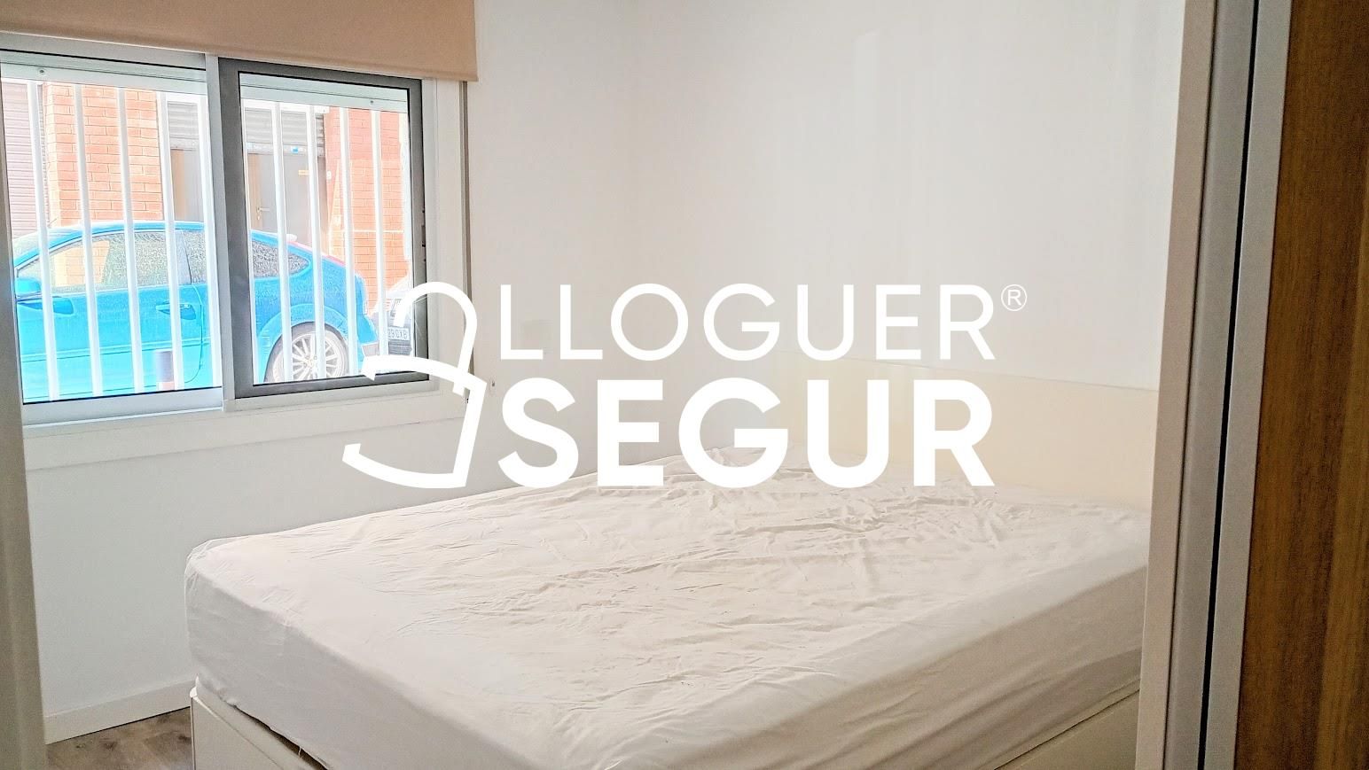 Dormitori de Pis de lloguer en Viladecans amb Aire condicionat, Calefacció i Moblat