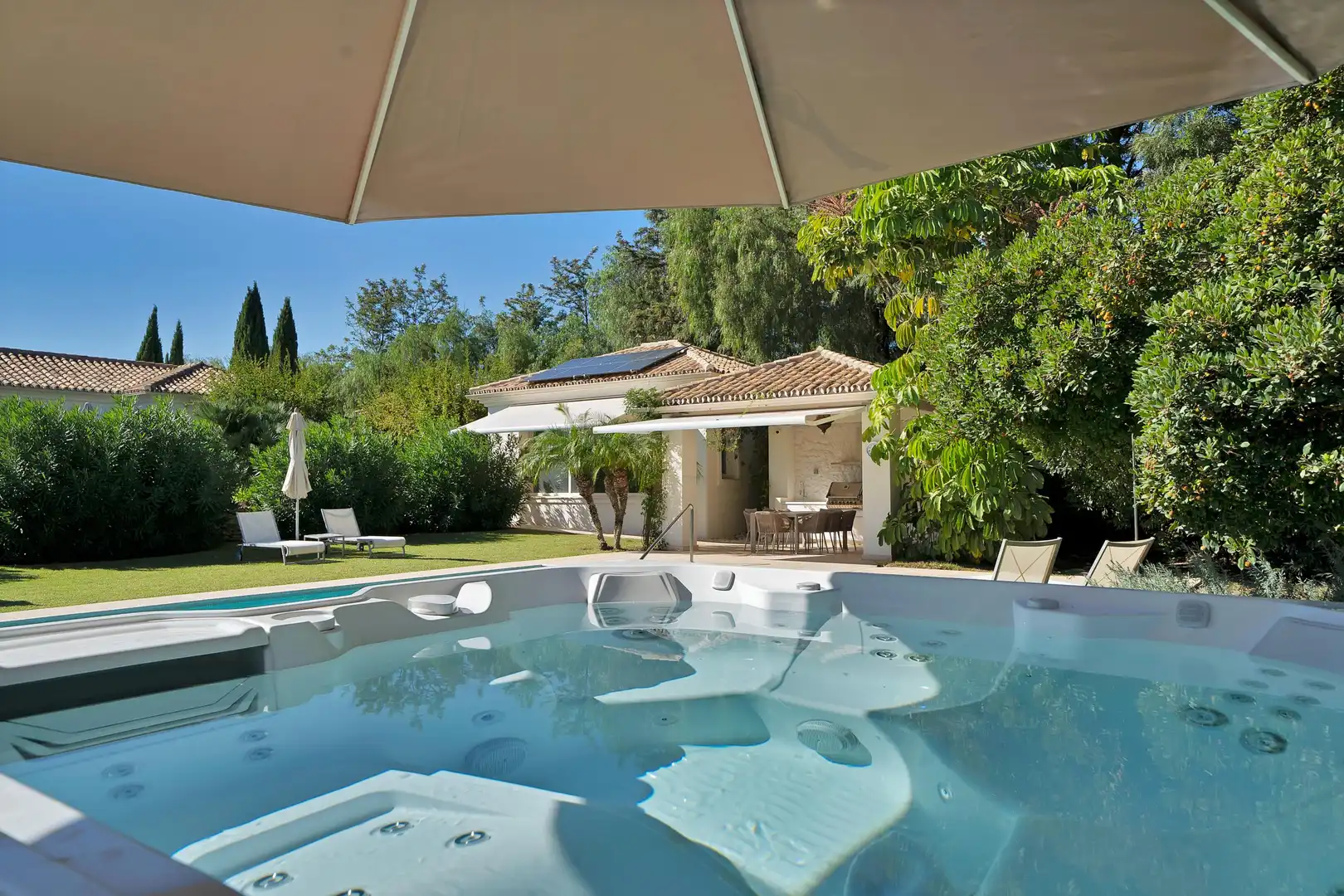 Piscina de Casa o xalet de lloguer en Benahavís amb Calefacció, Jardí privat i Terrassa
