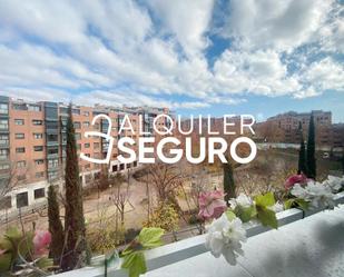 Exterior view of Attic to rent in  Madrid Capital  with Air Conditioner, Heating and Terrace