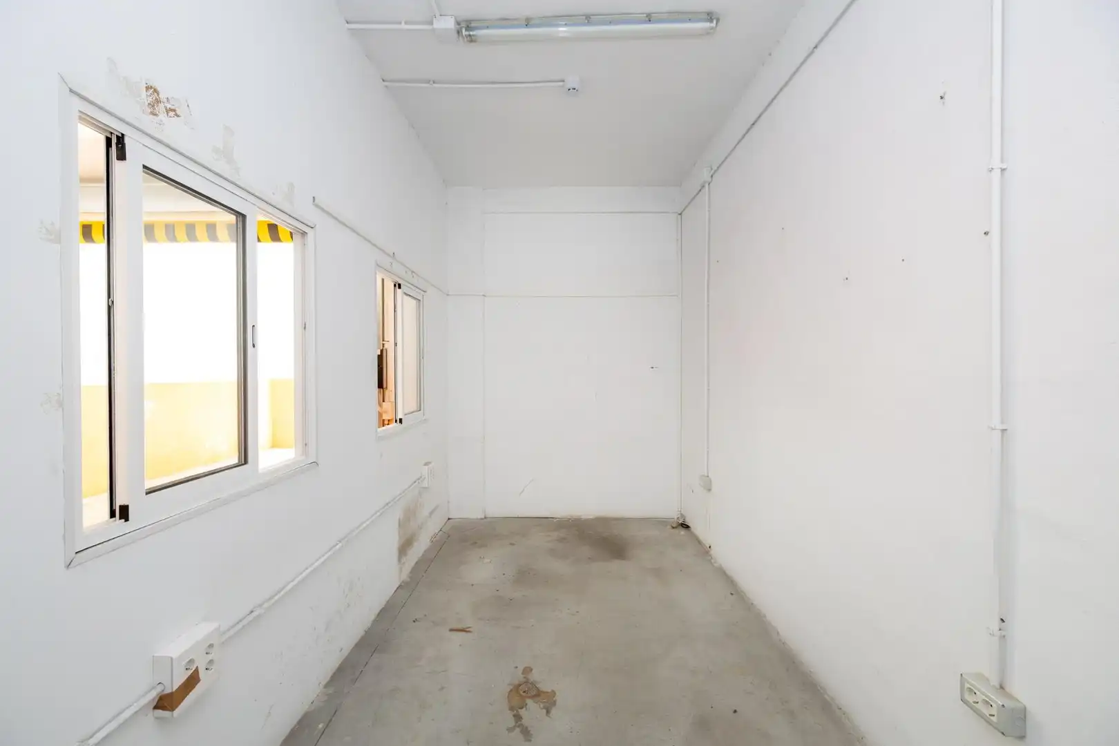Local comercial en venta en Calle Calle Abderrahmán 11, imagen 28