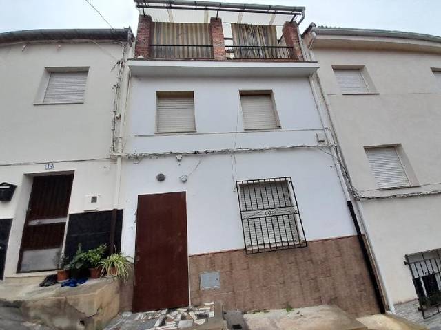 Casa-chalet en Venta en Calvario,, 12 en Castillo de Locubín
