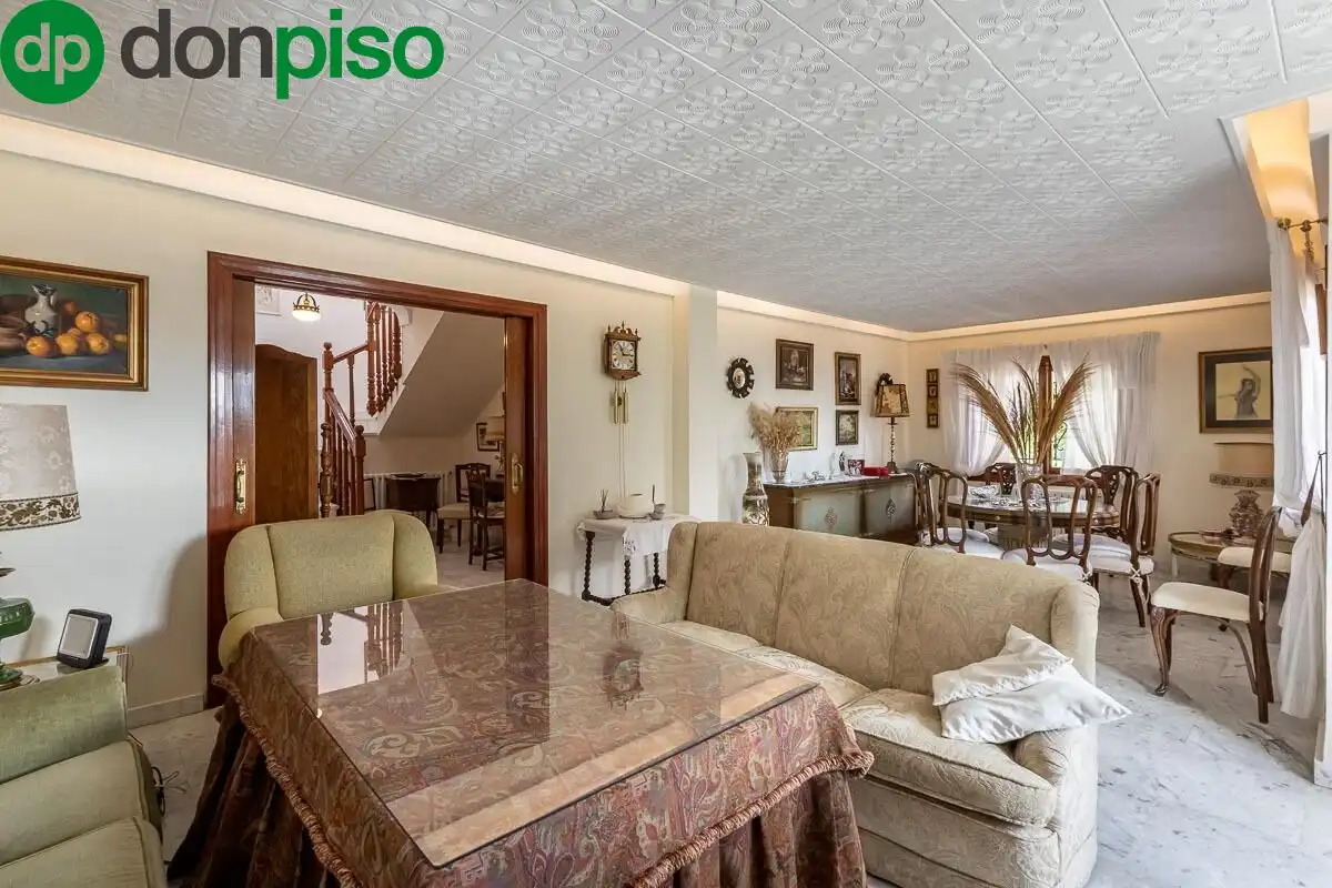 Detached house with pool for sale in Calle del Albaricoque 3, imagen 10