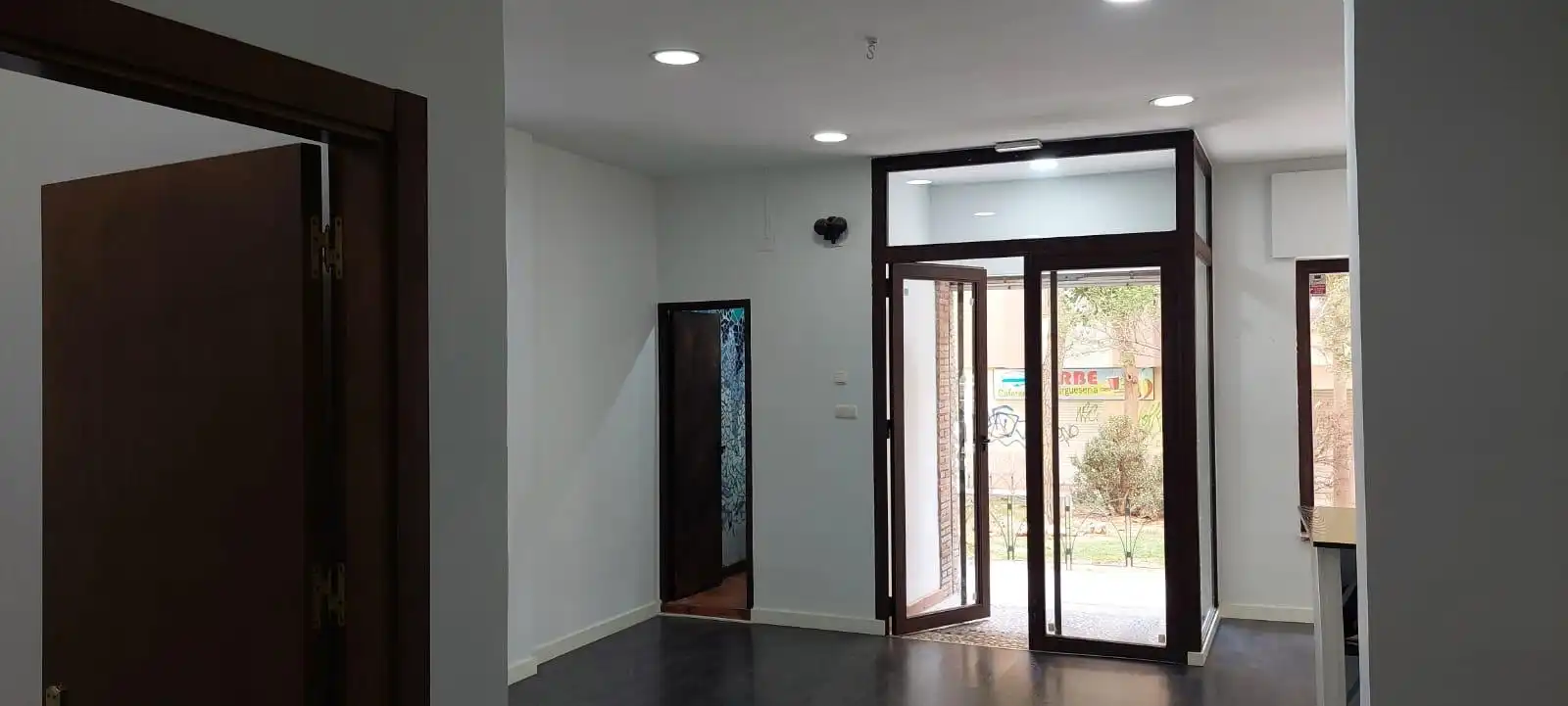 Local comercial en venda a Calle Poeta Bernardo de la Torre