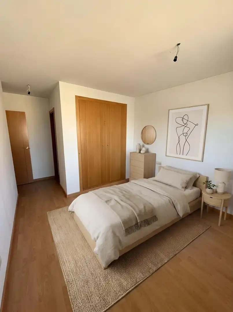 Habitación de Piso en venta en Pinseque con Balcón