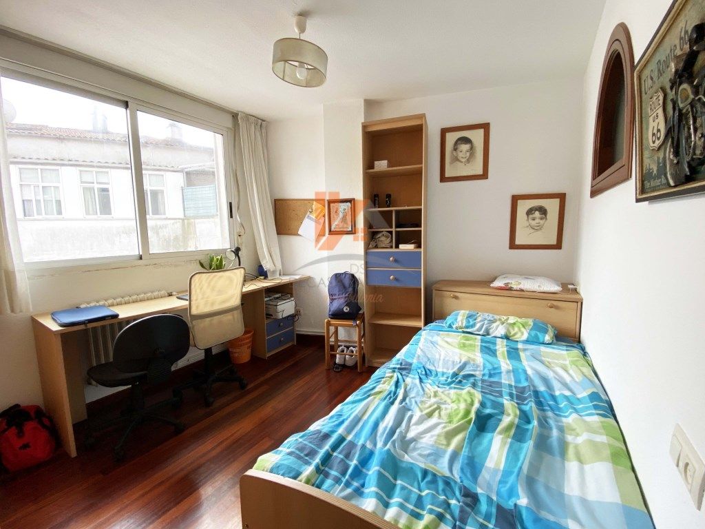 Bedroom of Apartment for sale in Santiago de Compostela 