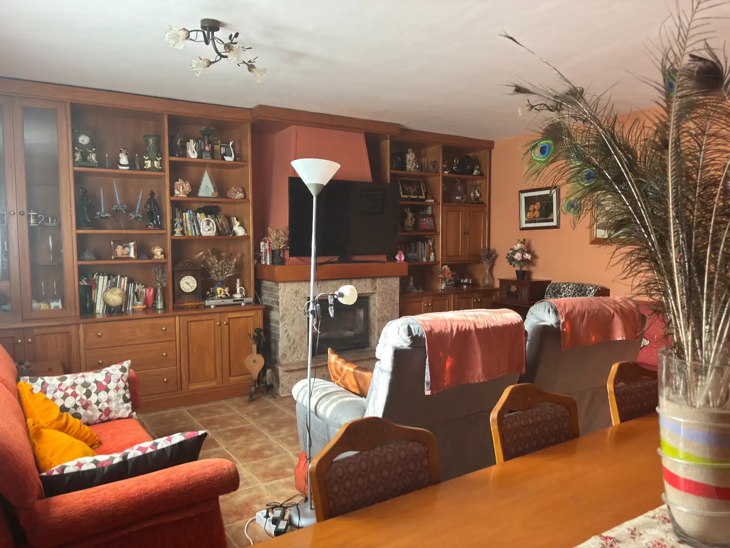 Wohnzimmer von Country house zum Verkauf in Flix mit Klimaanlage, Privatgarten und Schwimmbad