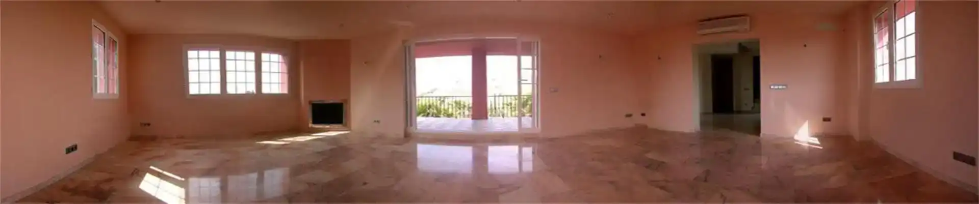 Casa o xalet en venda en Estepona amb Aire condicionat, Piscina i Balcó