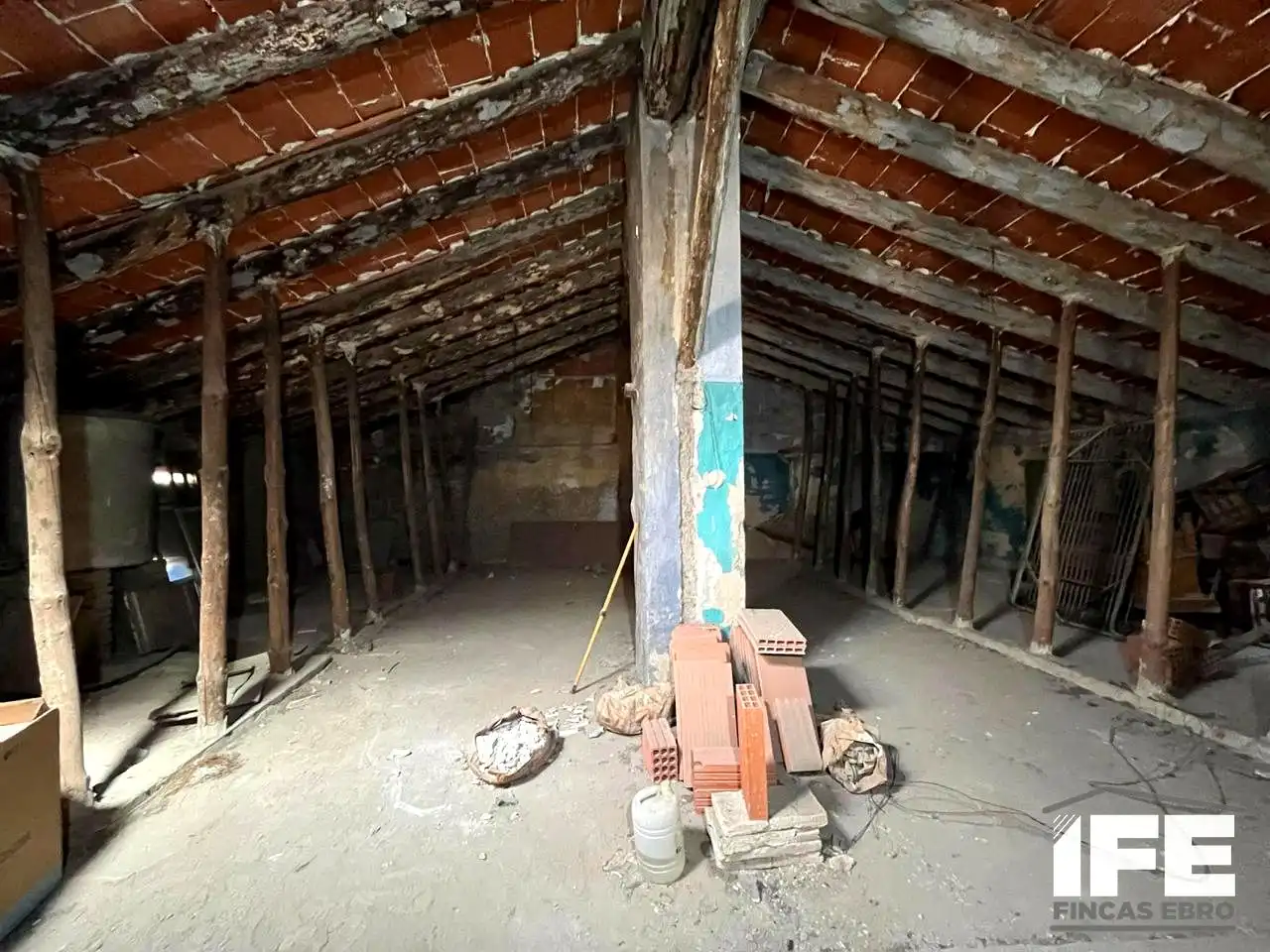Casa o xalet en venda en Alagón amb Terrassa i Balcó