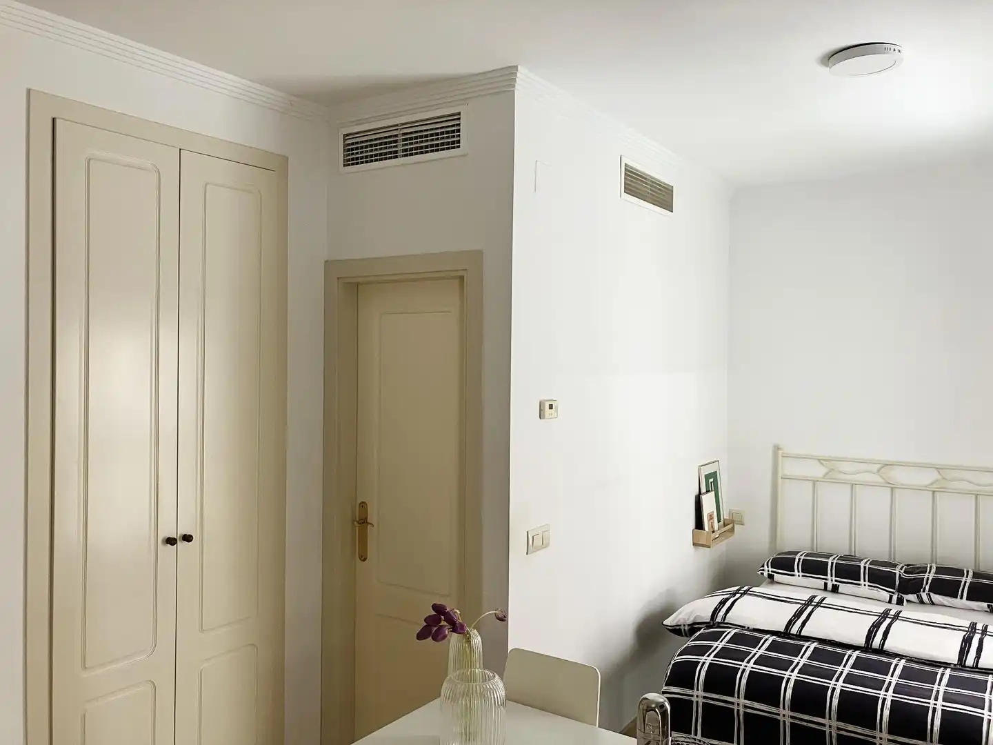 Schlafzimmer von Wohnung zur Miete in Málaga mit Klimaanlage und Möbliert