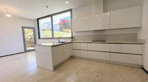 Exquisita Villa de Lujo de Nueva Construcción con Piscina Privada y Vistas al Mar en Meisho Hills, imatge 3