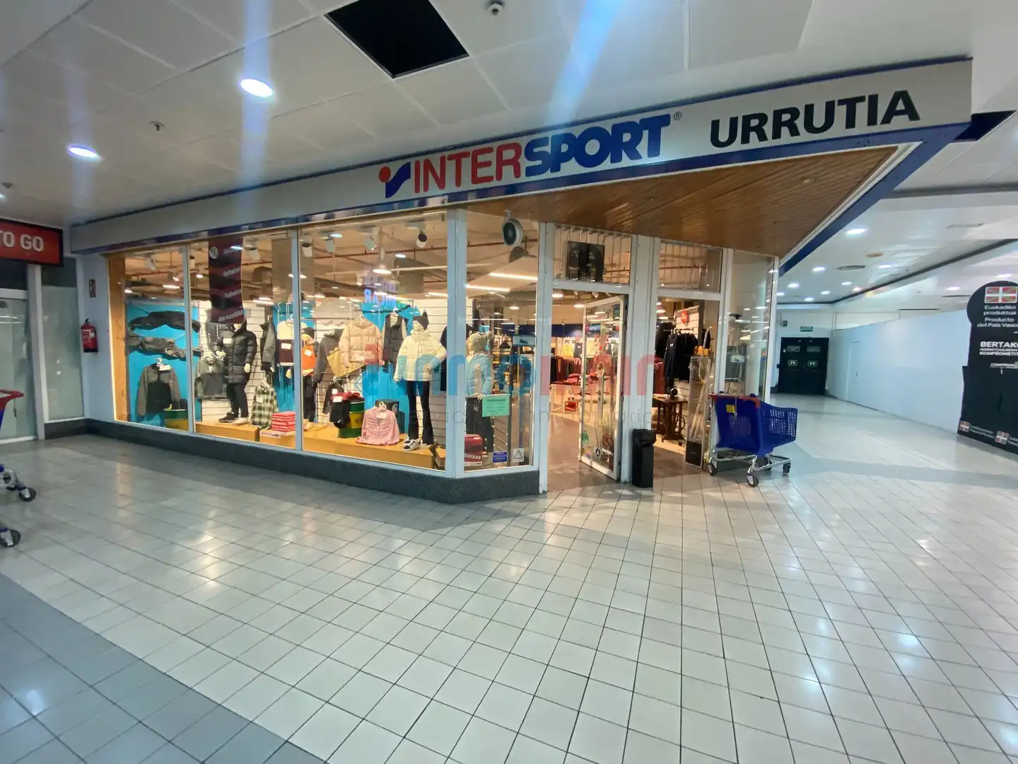 Gewerbefläche zum Verkauf in Centro Comercial Carrefour