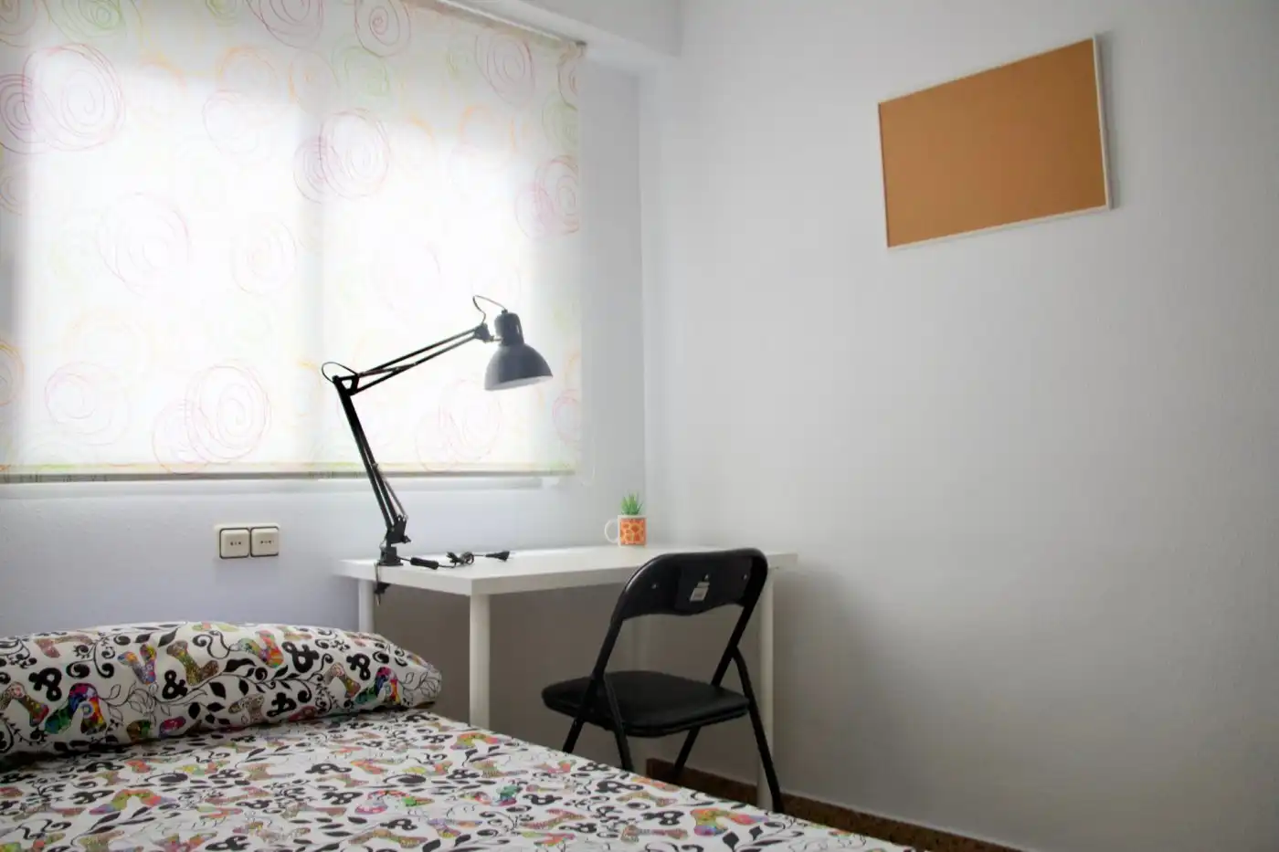 Schlafzimmer von Wohnung zur Miete in Moncada mit Klimaanlage, Möbliert und Balkon