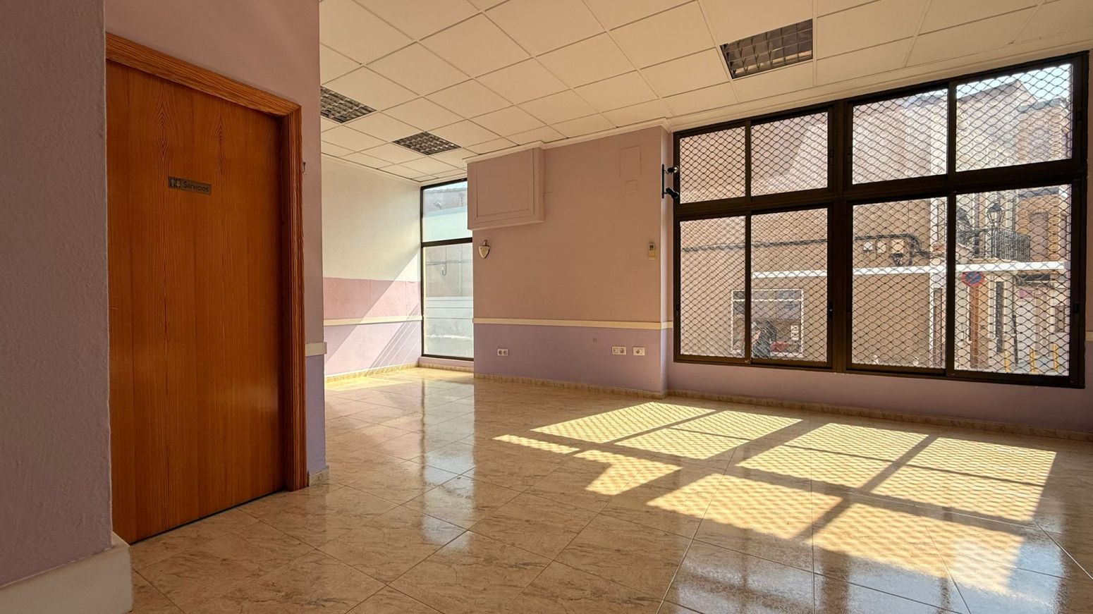 Premises for sale in Estivella  with Air Conditioner and Terrace