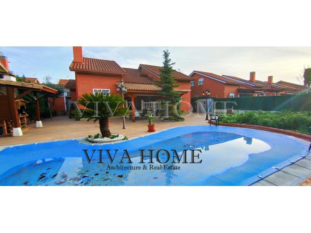 Vista exterior de Casa o xalet en venda en Rivas-Vaciamadrid