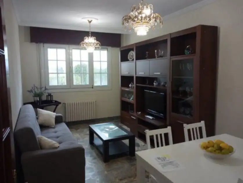 Sala d'estar de Casa o xalet en venda en A Pobra do Caramiñal amb Moblat