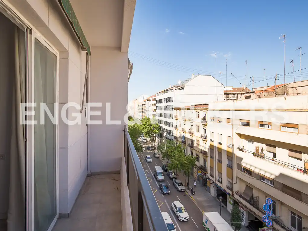 Terraza de Piso de alquiler en Valencia con Aire acondicionado, Calefacción y Balcón
