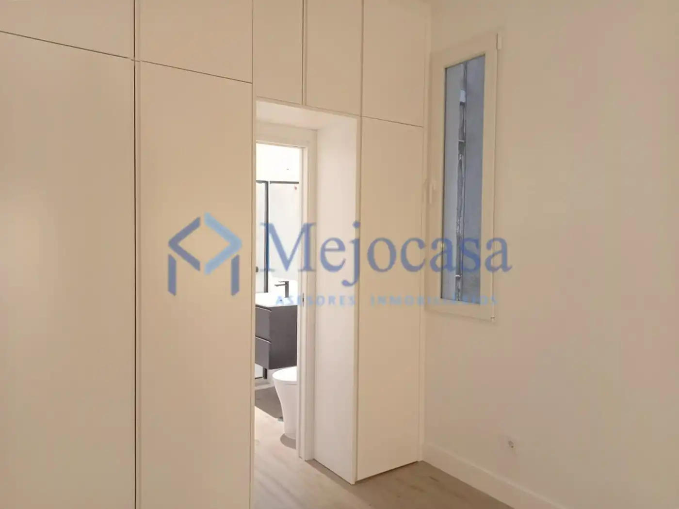Habitación de Piso en venta en Madrid con Aire acondicionado, Calefacción y Horno
