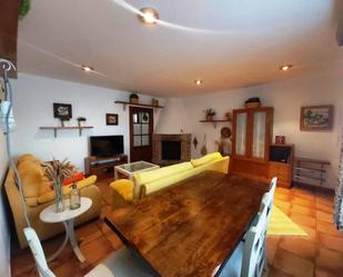 Living room of House or chalet for sale in Utrera  with Air Conditioner, Private garden and Terrace