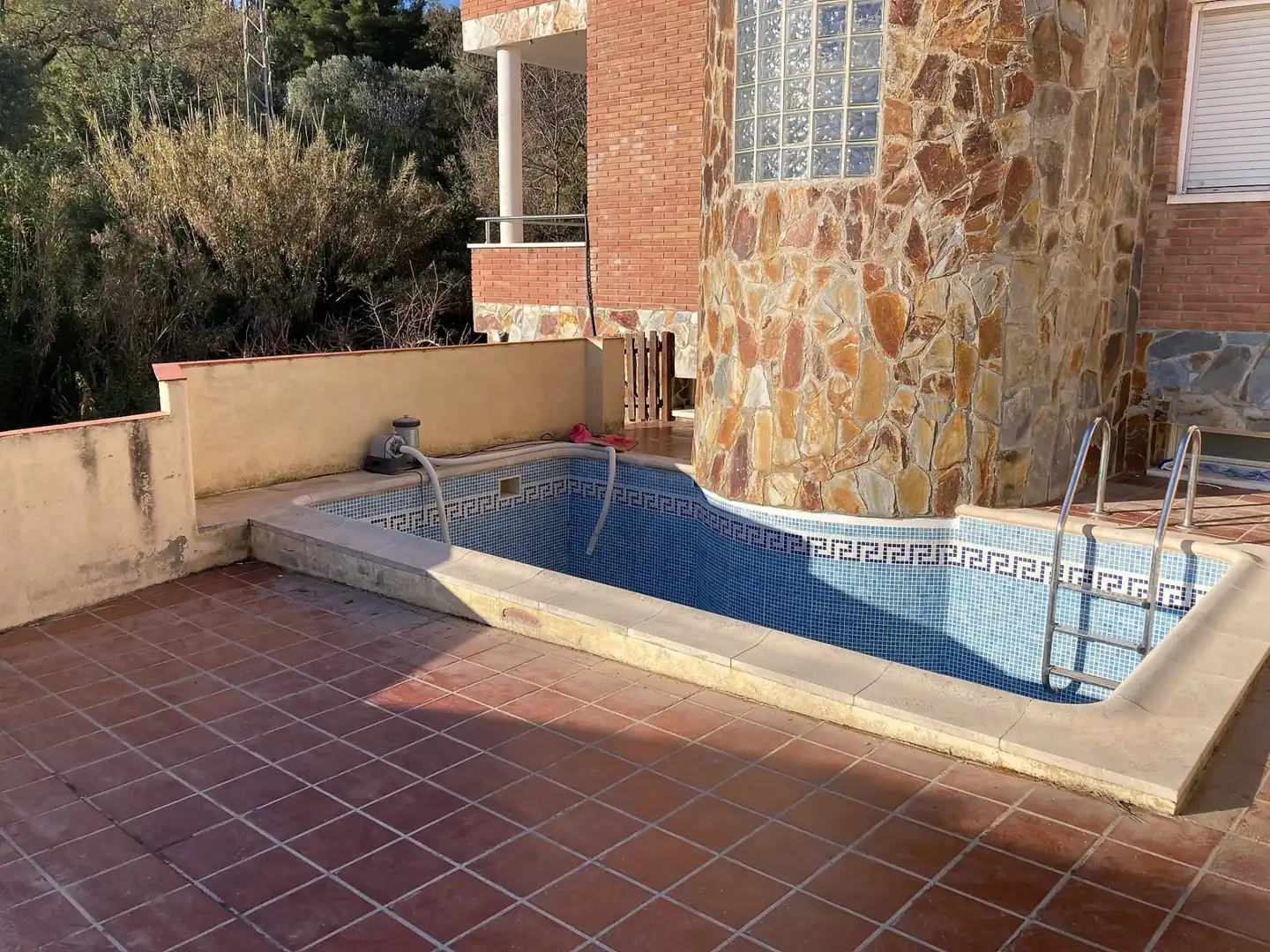 Piscina de Casa o xalet en venda en Sant Boi de Llobregat amb Jardí privat i Terrassa