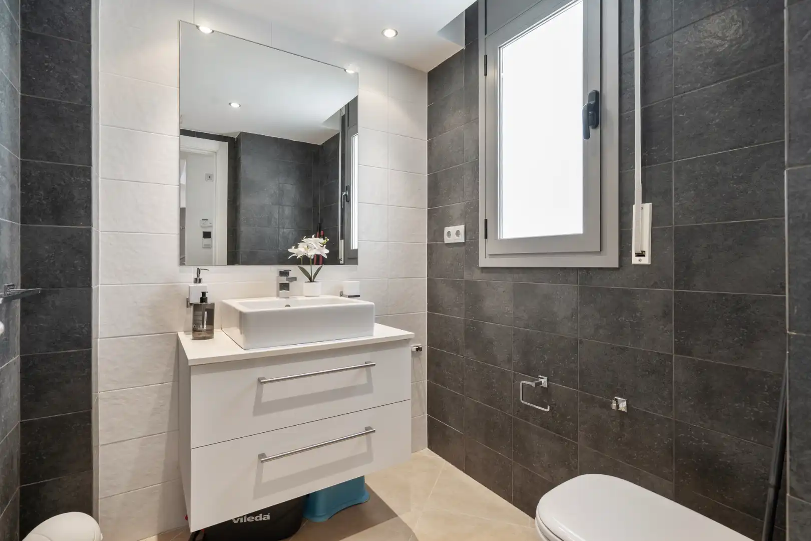 Baño de Casa adosada en venta en Torredembarra con Aire acondicionado, Calefacción y Parquet