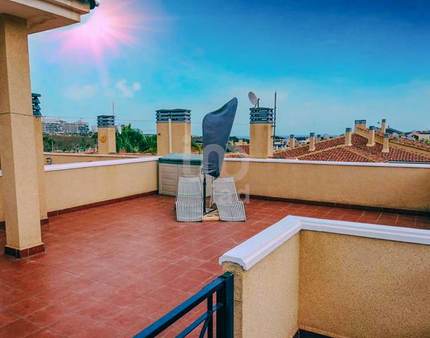 Ático en Venta en Avenida de Noruega, 174 en Novamar - Mediterráneo