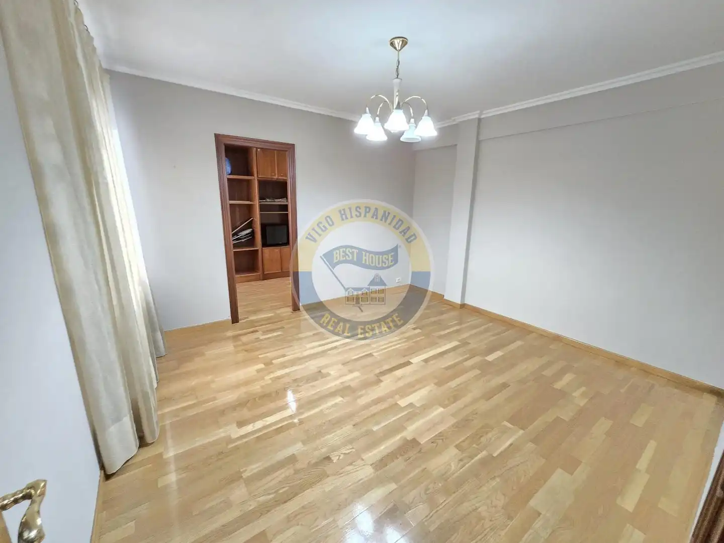 Sala de estar de Piso de alquiler en Vigo  con Calefacción