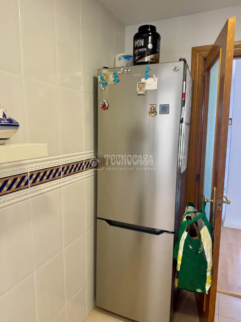 Kitchen of Attic for sale in Paterna  with Air Conditioner, Parquet flooring and Terrace