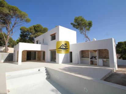 Vista exterior de Casa o xalet en venda en Moraira amb Aire condicionat, Calefacció i Jardí privat