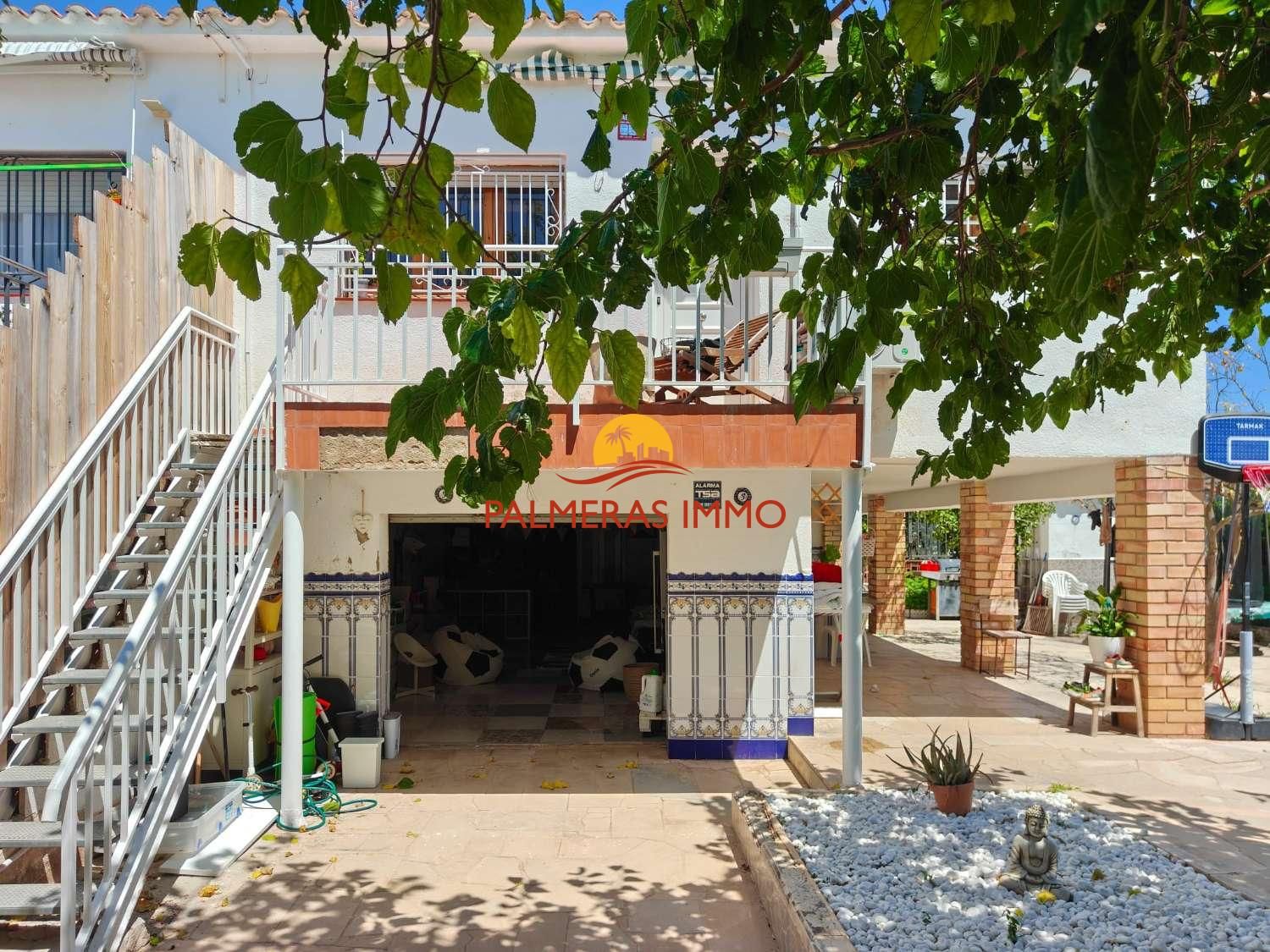 Casa adosada en venda a Les Tres Cales
